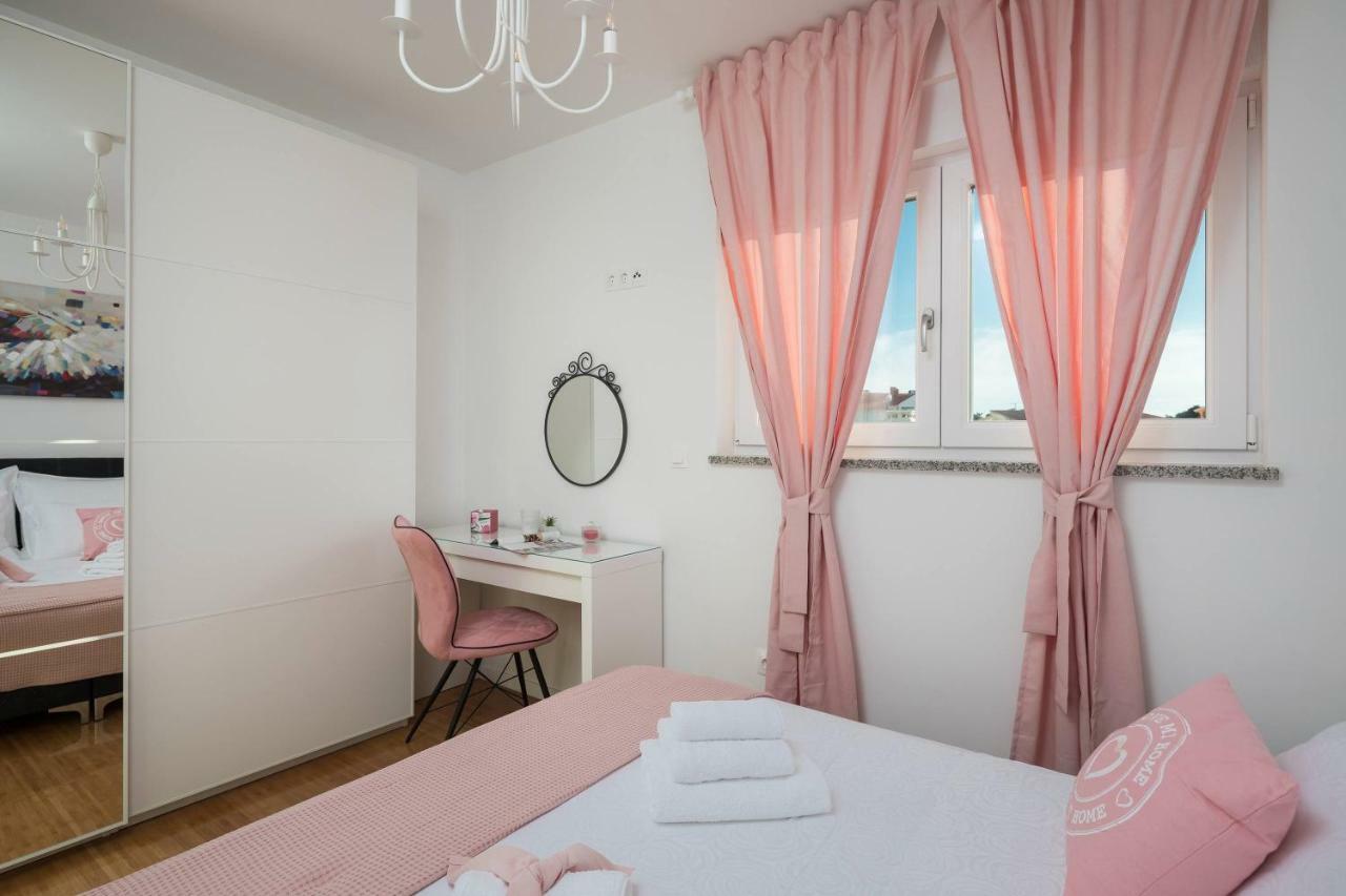 Holiday Home Ventum Šibenik Esterno foto